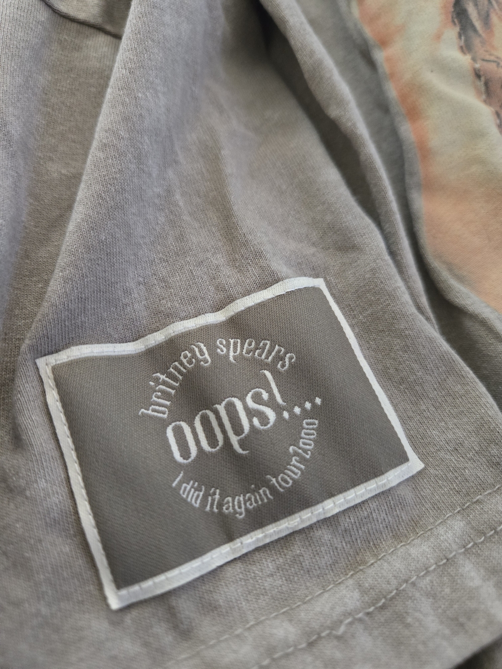 Britney Spears NEW Graphic Cropped T-Shirt Gray "Oops!... I Did It Again" S/M - Picture 8 of 10